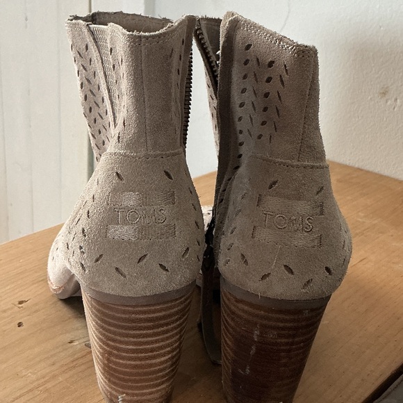 Toms Perforated Gray Ankle Booties - Picture 2 of 5